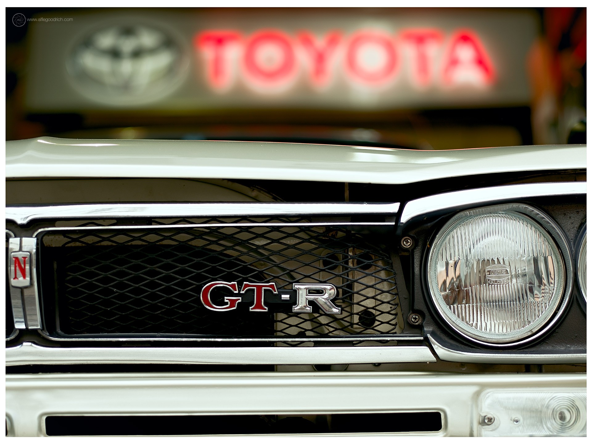 Nissan Skyline GTR on the Old Tokkaido Road, Tokyo