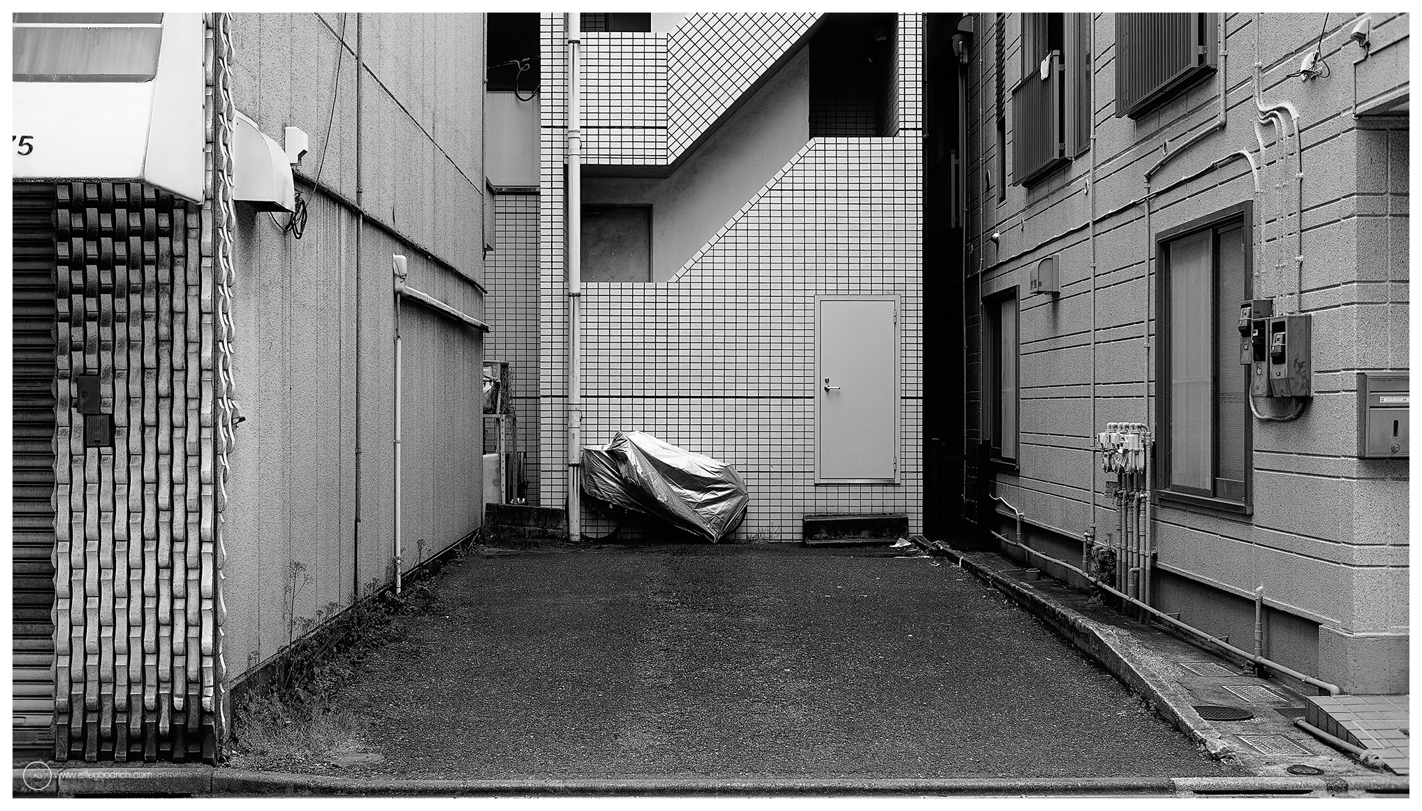 Weekend monochromes in 16×9